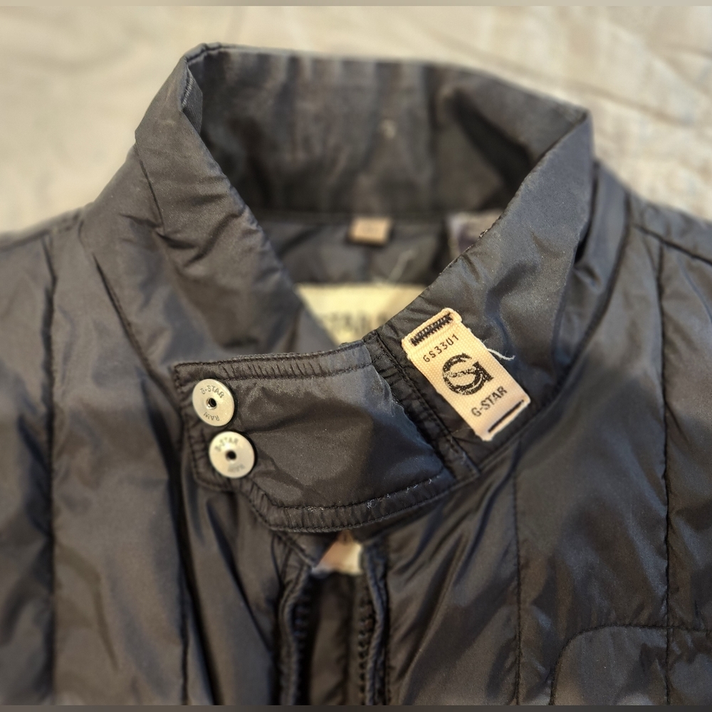Zip-up Puffer Jacket - Picture 4 of 9